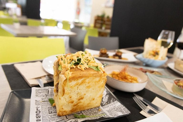 Plato de brioche de pulled pork