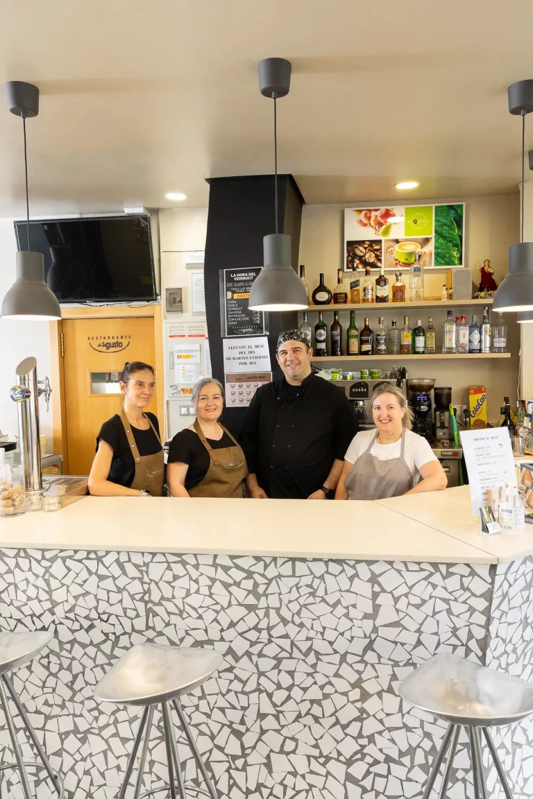 el Personal del Restaurante A Tu Gusto